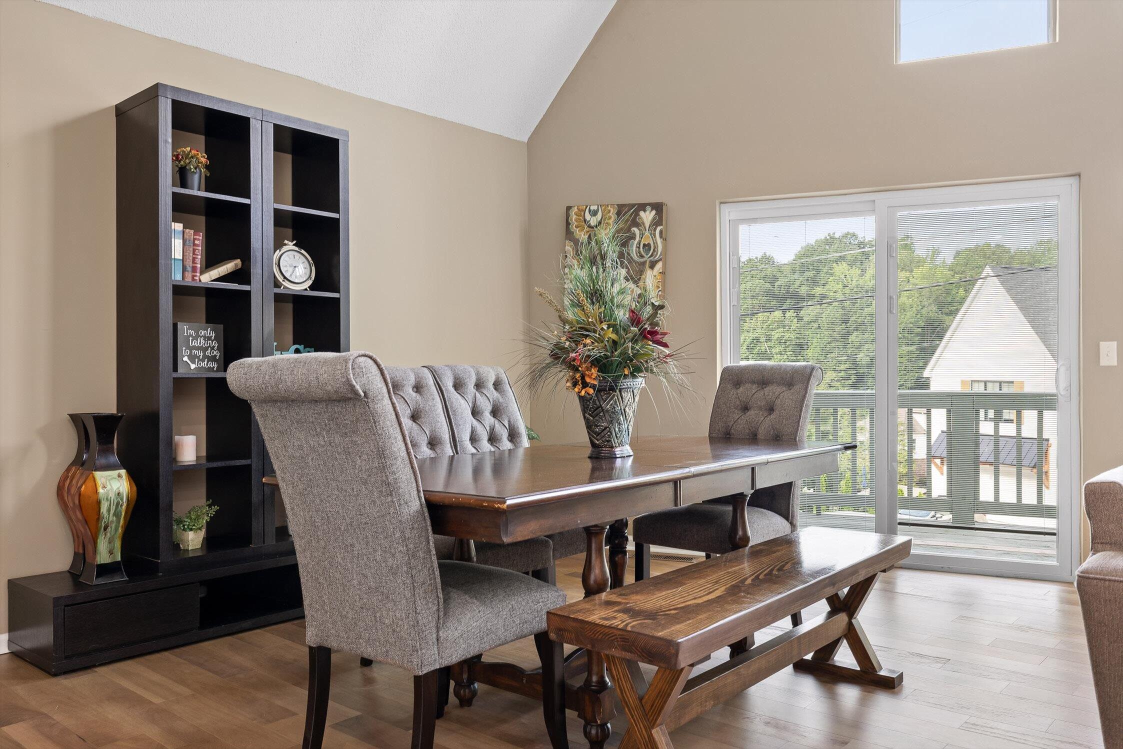 Chattanooga, Tennessee 37416, United States, 3 Bedrooms Bedrooms, ,3 BathroomsBathrooms,Residential,Active,80635