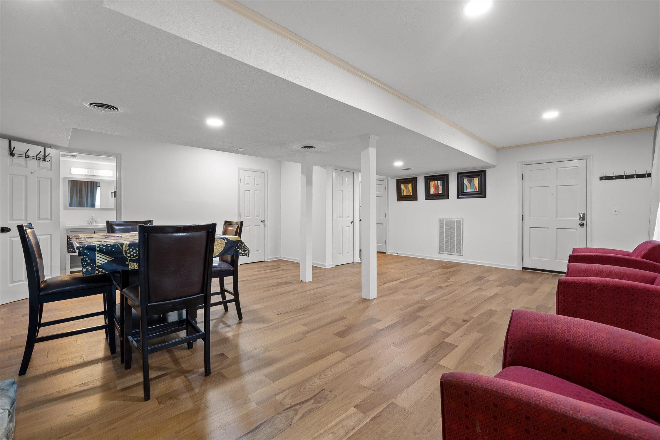 Chattanooga, Tennessee 37416, United States, 3 Bedrooms Bedrooms, ,3 BathroomsBathrooms,Residential,Active,80635