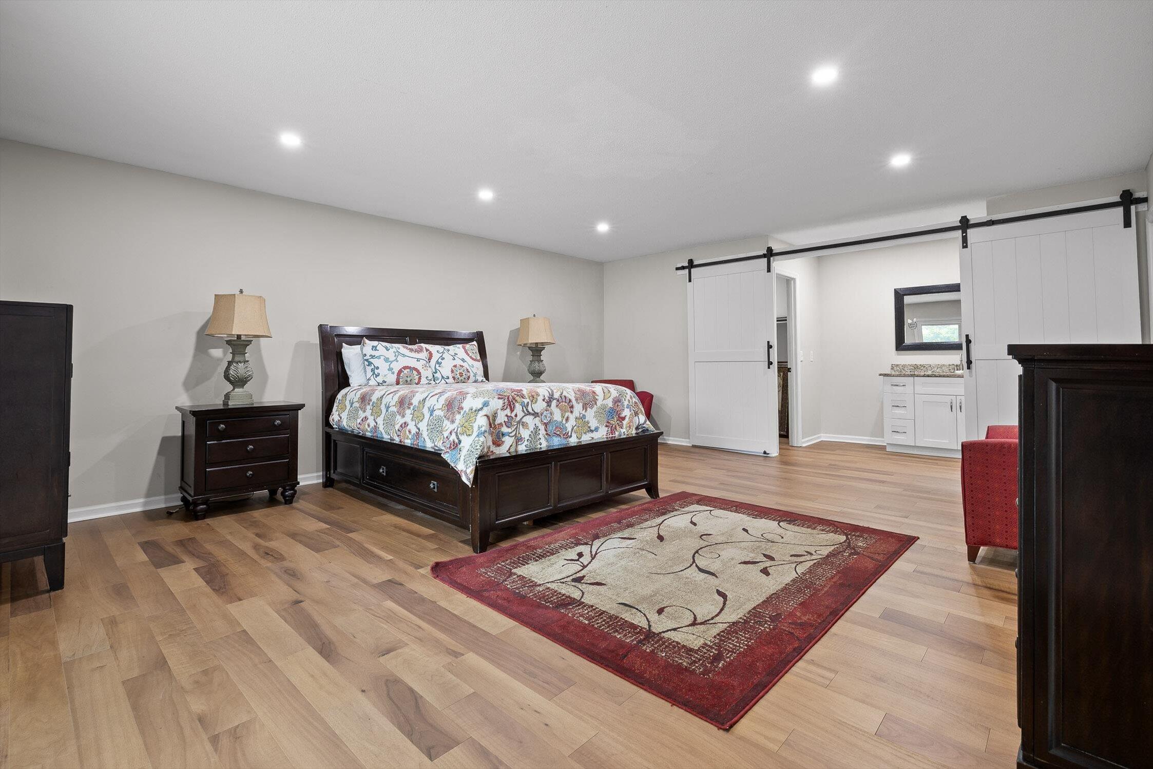 Chattanooga, Tennessee 37416, United States, 3 Bedrooms Bedrooms, ,3 BathroomsBathrooms,Residential,Active,80635