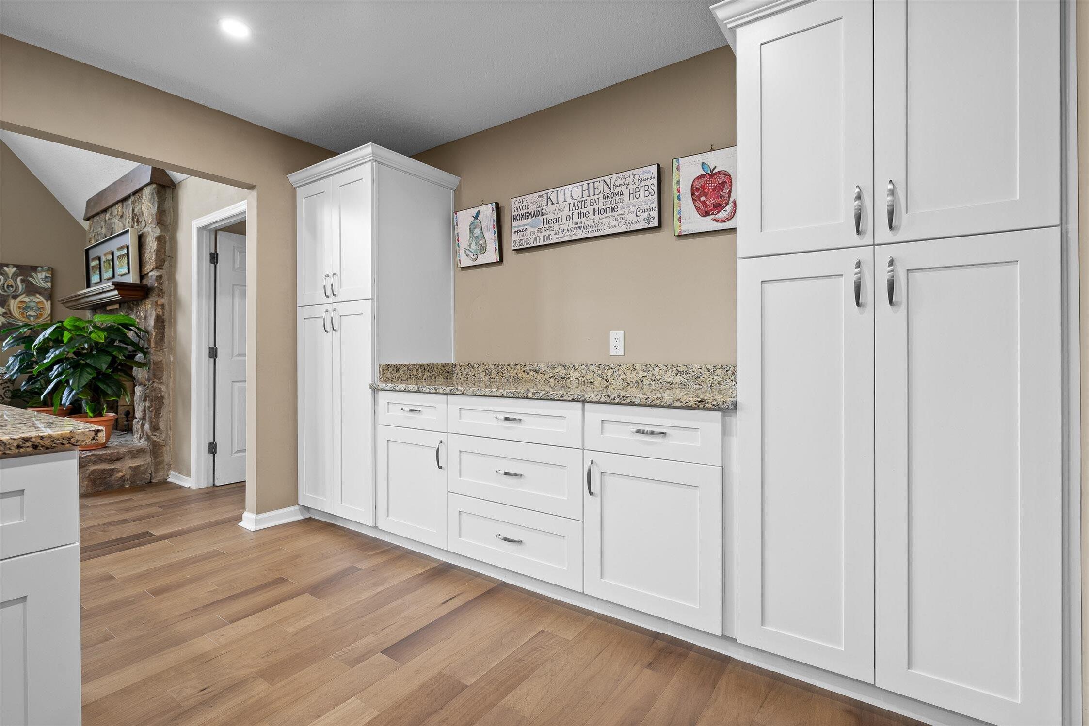 Chattanooga, Tennessee 37416, United States, 3 Bedrooms Bedrooms, ,3 BathroomsBathrooms,Residential,Active,80635