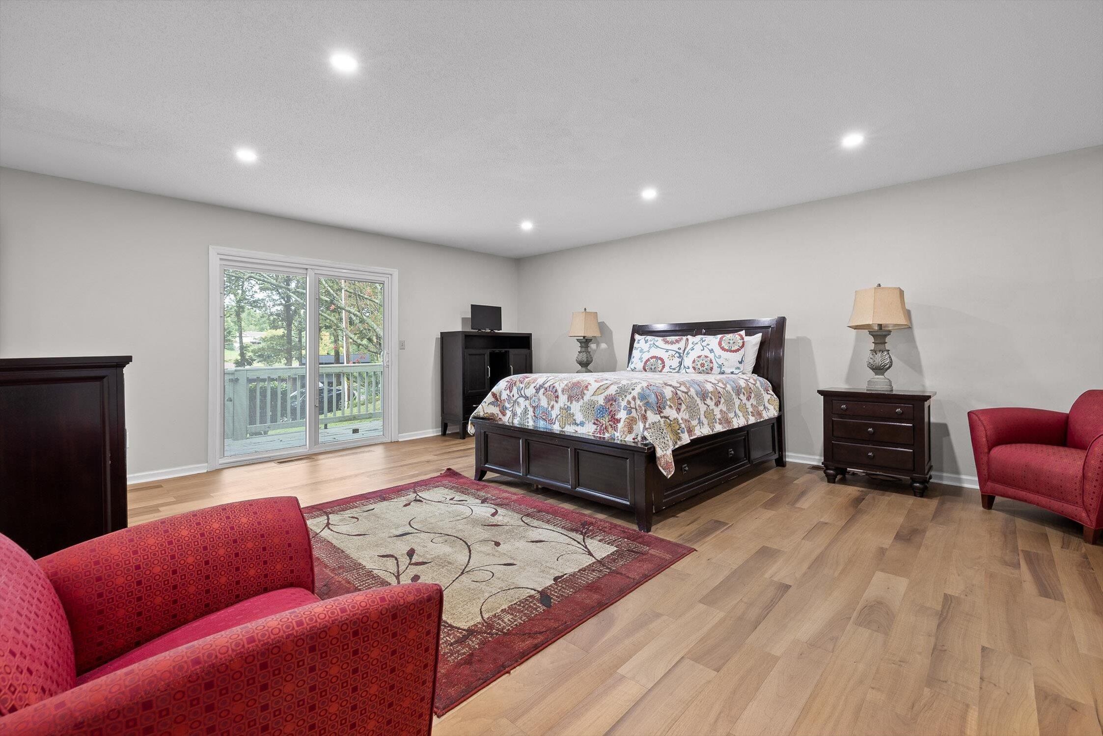 Chattanooga, Tennessee 37416, United States, 3 Bedrooms Bedrooms, ,3 BathroomsBathrooms,Residential,Active,80635