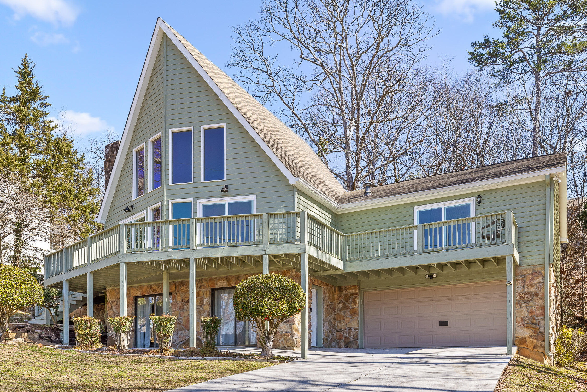 Chattanooga, Tennessee 37416, United States, 3 Bedrooms Bedrooms, ,3 BathroomsBathrooms,Residential,Active,80635