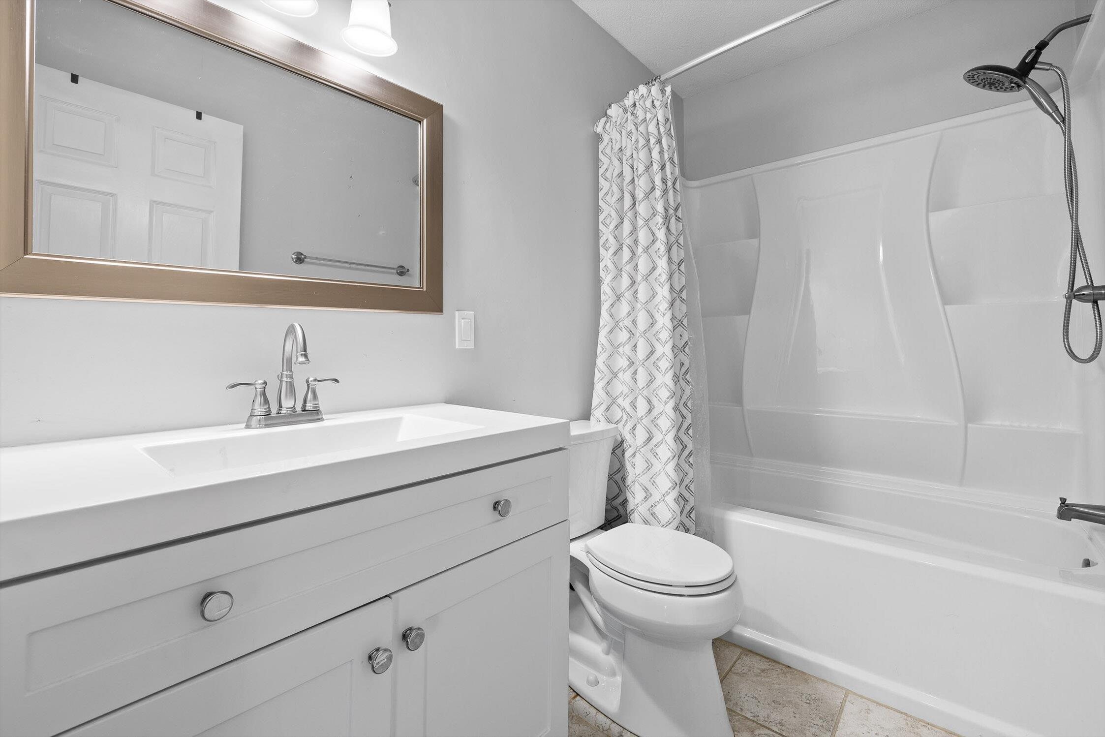 Chattanooga, Tennessee 37416, United States, 3 Bedrooms Bedrooms, ,3 BathroomsBathrooms,Residential,Active,80635