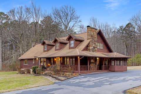 Homes For Sale - 446 Jamestown Road<br/> Menlo, GA 30731