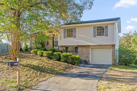 Photo of 6233 Canoe Lane, Chattanooga, TN 37416 (MLS # 1544311)