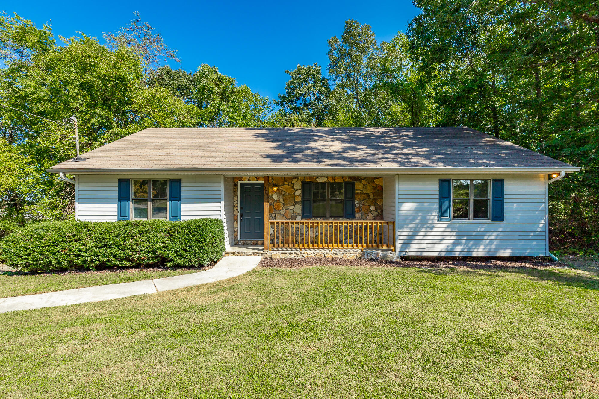 302 Shannon Drive, Ringgold, Georgia image 1