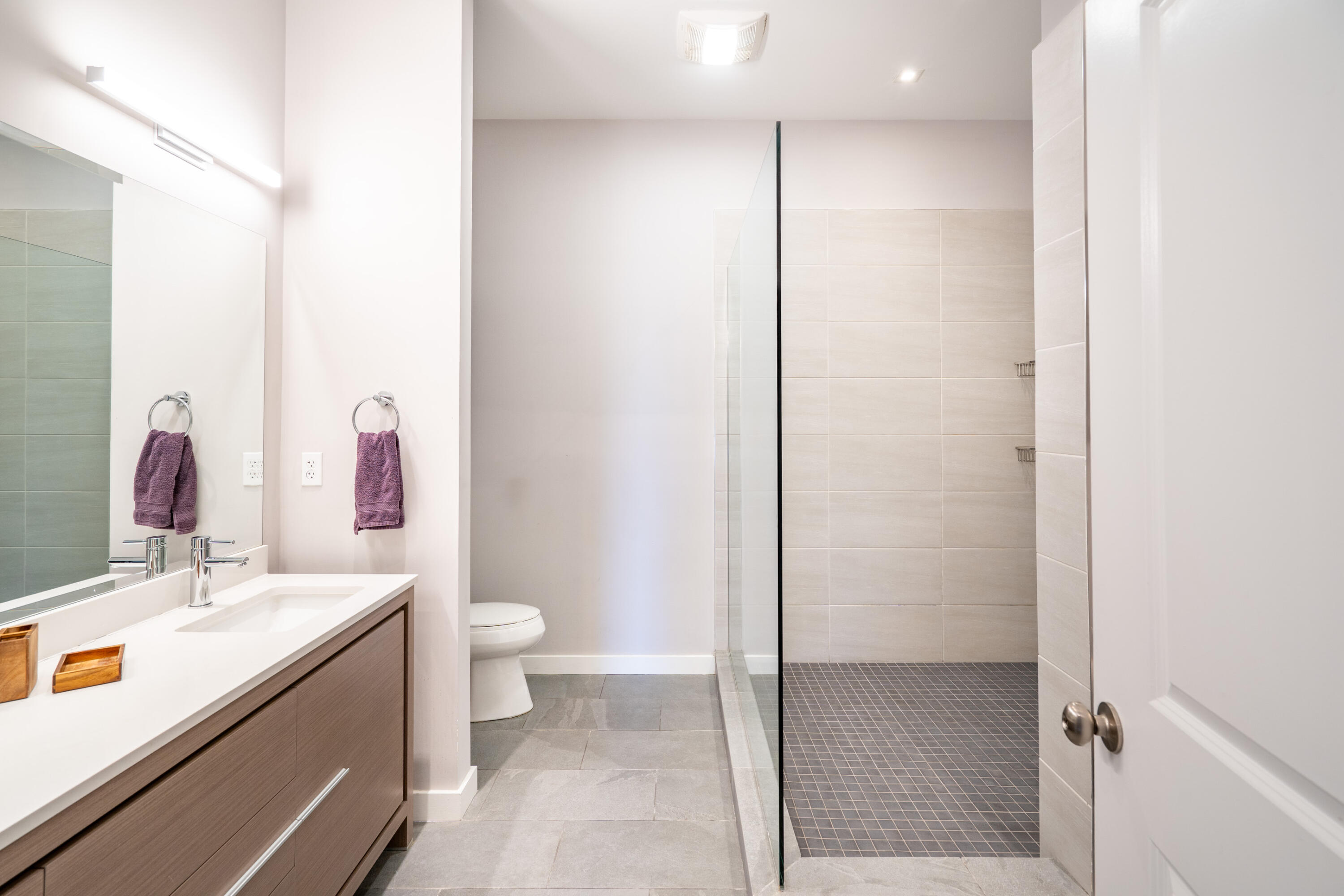 200 Manufacturers Road #APT 727, Chattanooga, Tennessee image 13