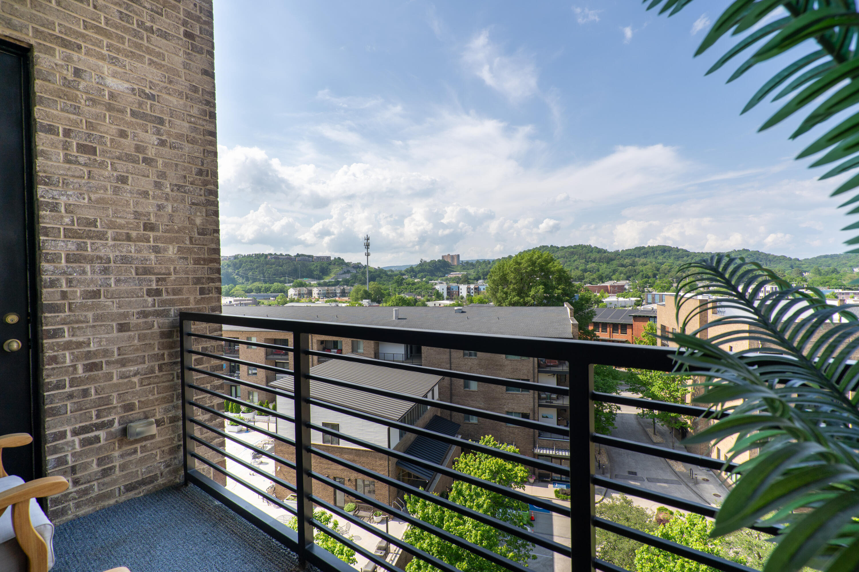 200 Manufacturers Road #APT 727, Chattanooga, Tennessee image 9