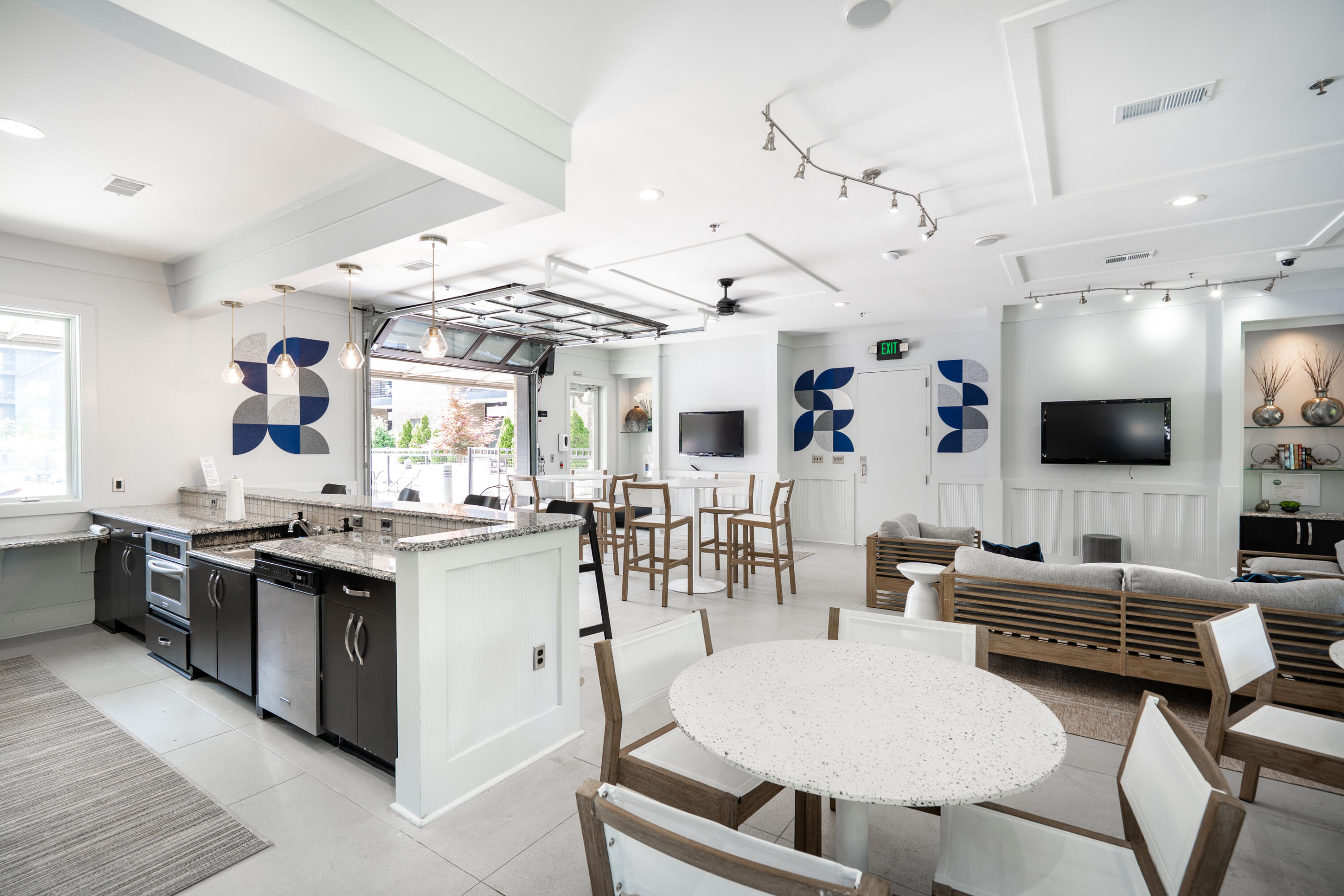 200 Manufacturers Road #APT 727, Chattanooga, Tennessee image 31