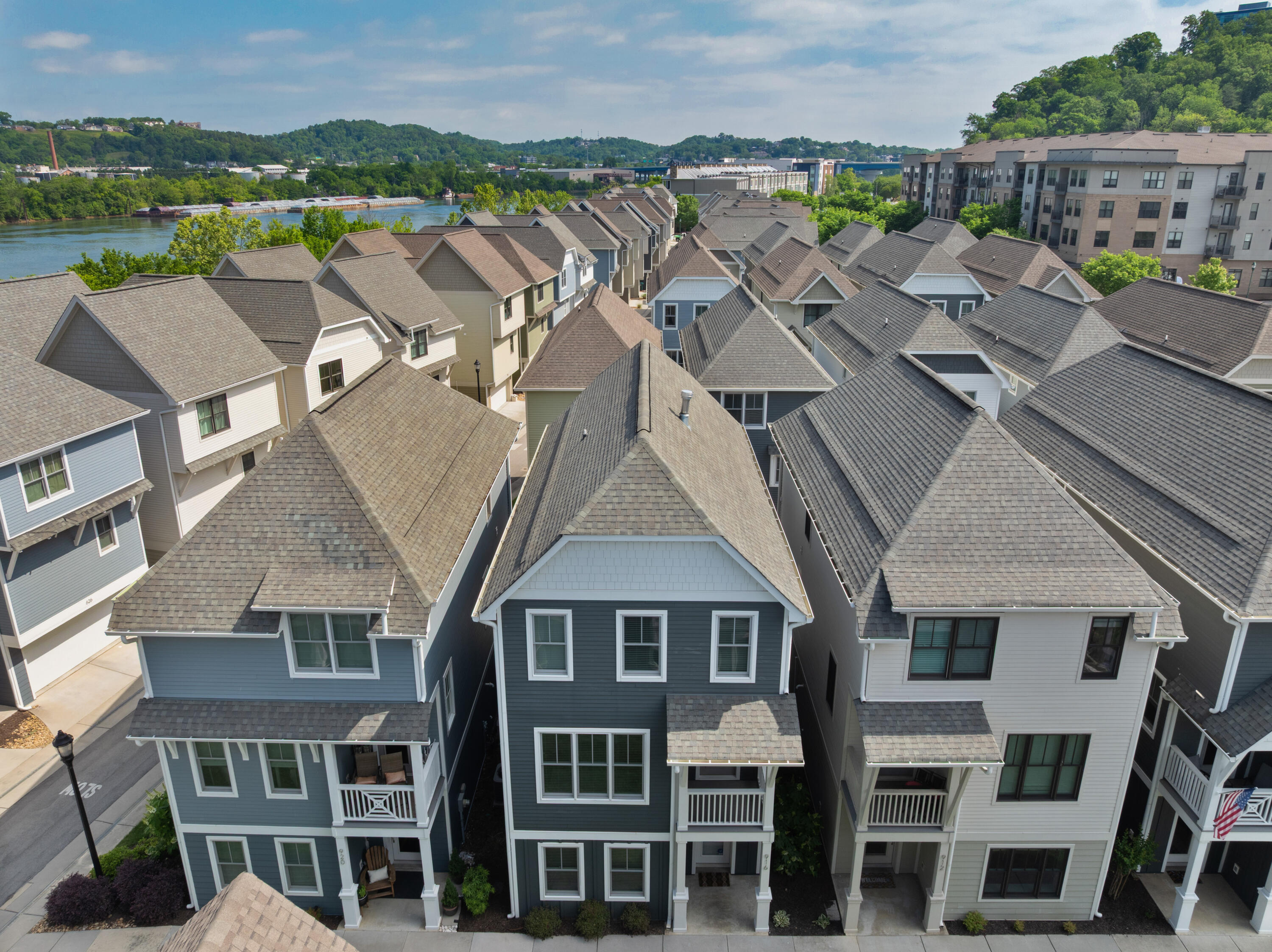 916 Islander Way, Chattanooga, Tennessee image 2