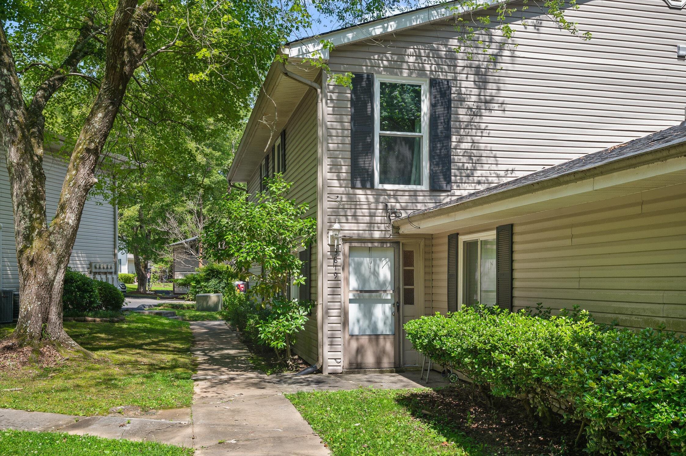 Chattanooga, Tennessee 37415, United States, 2 Bedrooms Bedrooms, ,2 BathroomsBathrooms,Residential,Contingent,152918