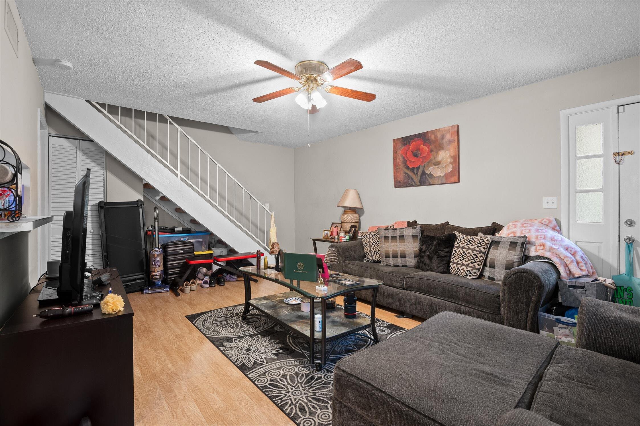 Chattanooga, Tennessee 37415, United States, 2 Bedrooms Bedrooms, ,2 BathroomsBathrooms,Residential,Contingent,152918