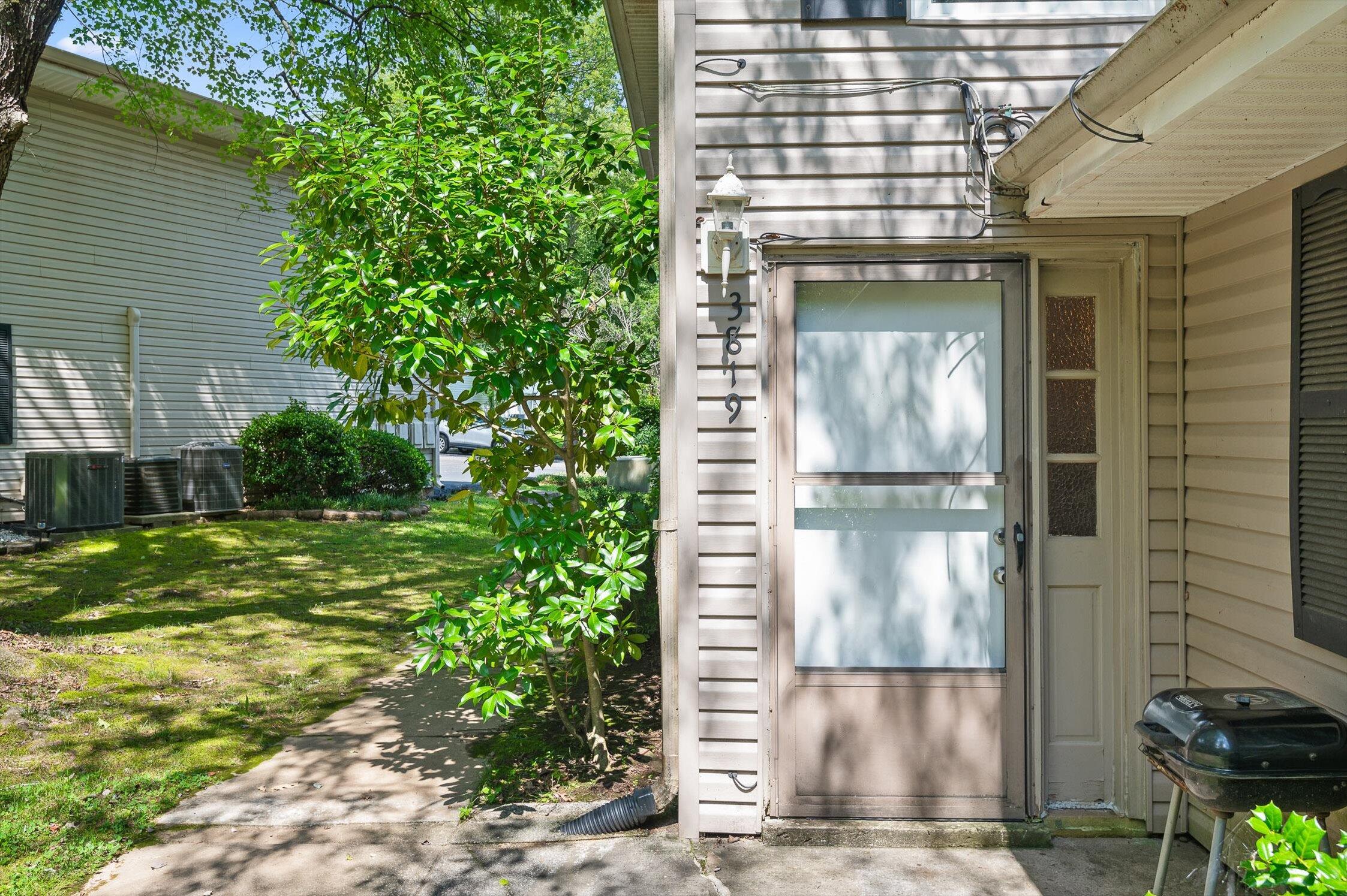 Chattanooga, Tennessee 37415, United States, 2 Bedrooms Bedrooms, ,2 BathroomsBathrooms,Residential,Contingent,152918