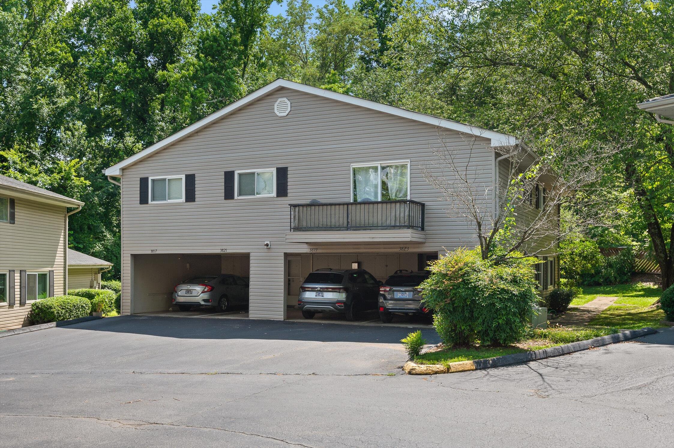 Chattanooga, Tennessee 37415, United States, 2 Bedrooms Bedrooms, ,2 BathroomsBathrooms,Residential,Contingent,152918