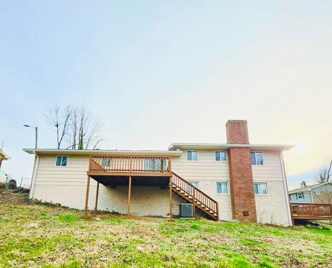 Tiny photo for 2418 Corral Trail, Chattanooga, TN 37421 (MLS # 1529177)
