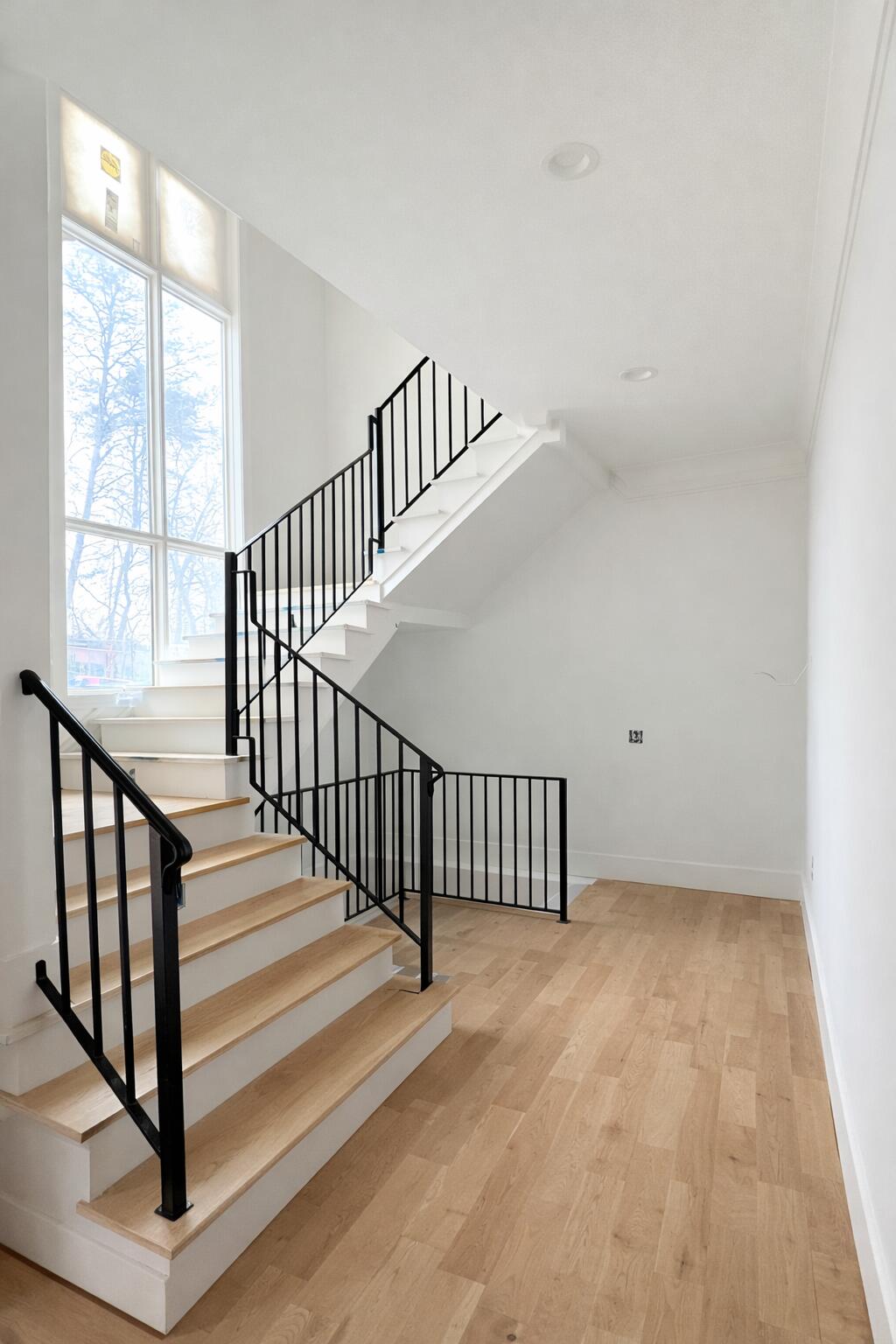 Chattanooga, Tennessee, 37416, United States, 4 Bedrooms Bedrooms, ,4 BathroomsBathrooms,Residential,Active,1986915