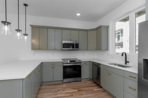 Tiny photo for 943 Montague Place, Chattanooga, TN 37408 (MLS # 1527274)