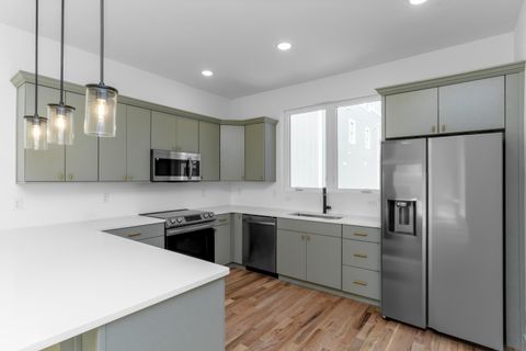 Tiny photo for 943 Montague Place, Chattanooga, TN 37408 (MLS # 1527274)