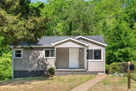 Photo of 5507 Central Avenue, Chattanooga, TN 37410 (MLS # 1541080)