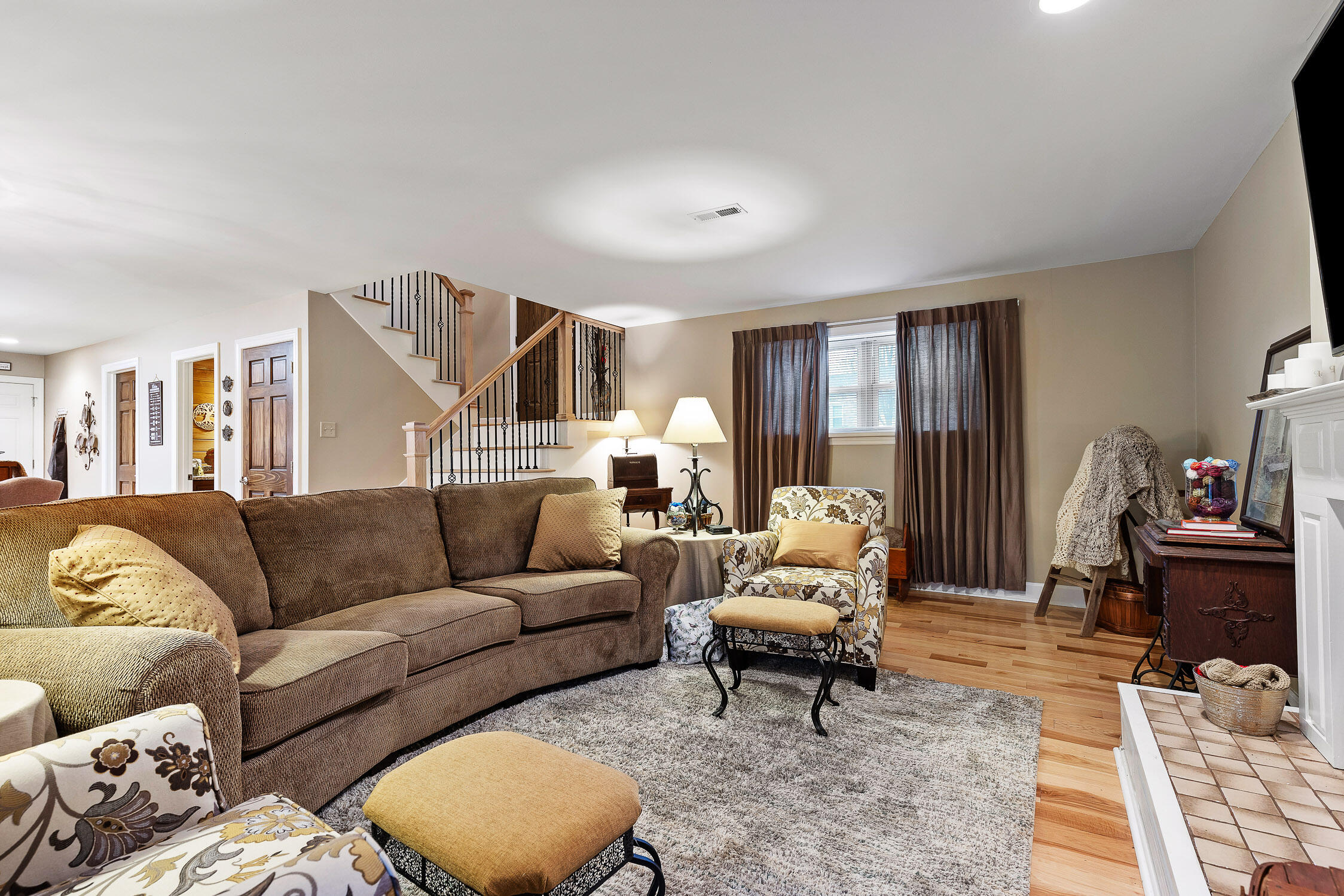 Chattanooga, Tennessee 37421, United States, 3 Bedrooms Bedrooms, ,3 BathroomsBathrooms,Residential,Active,19615