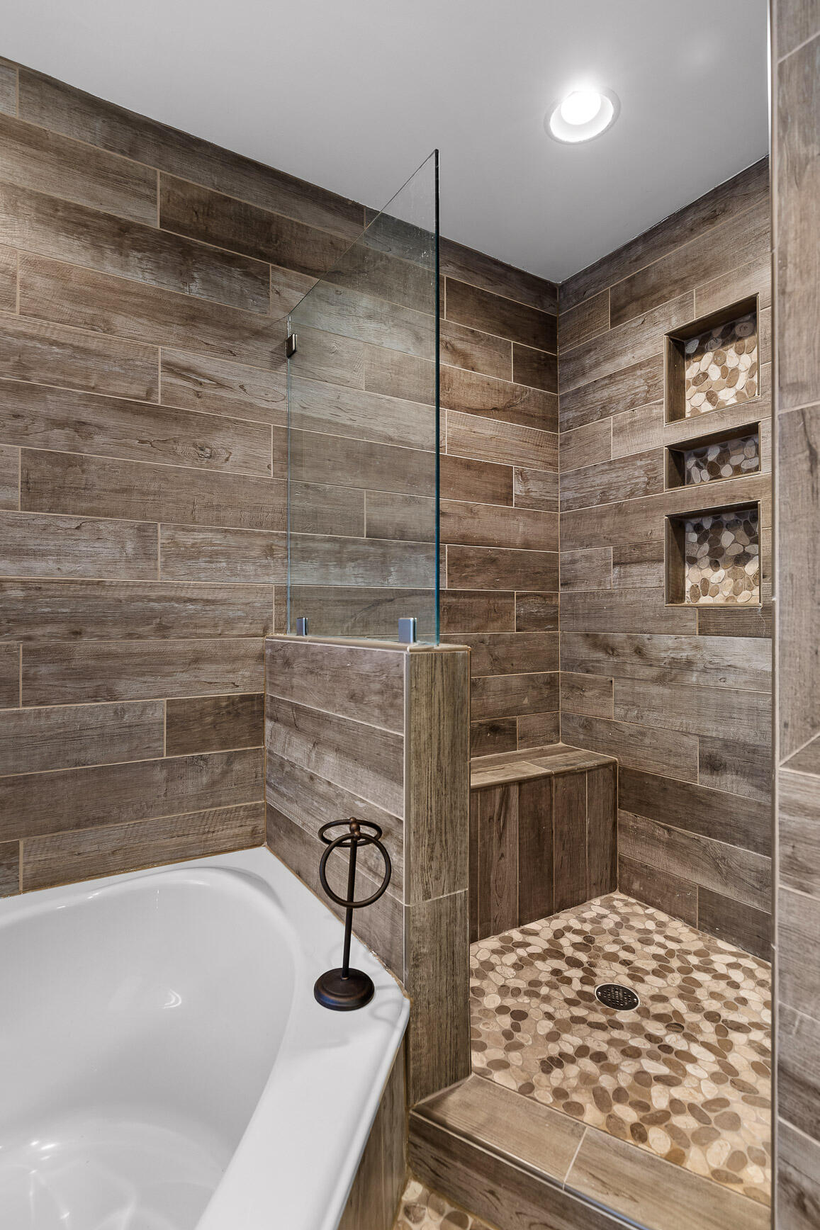 Chattanooga, Tennessee 37421, United States, 3 Bedrooms Bedrooms, ,3 BathroomsBathrooms,Residential,Active,19615