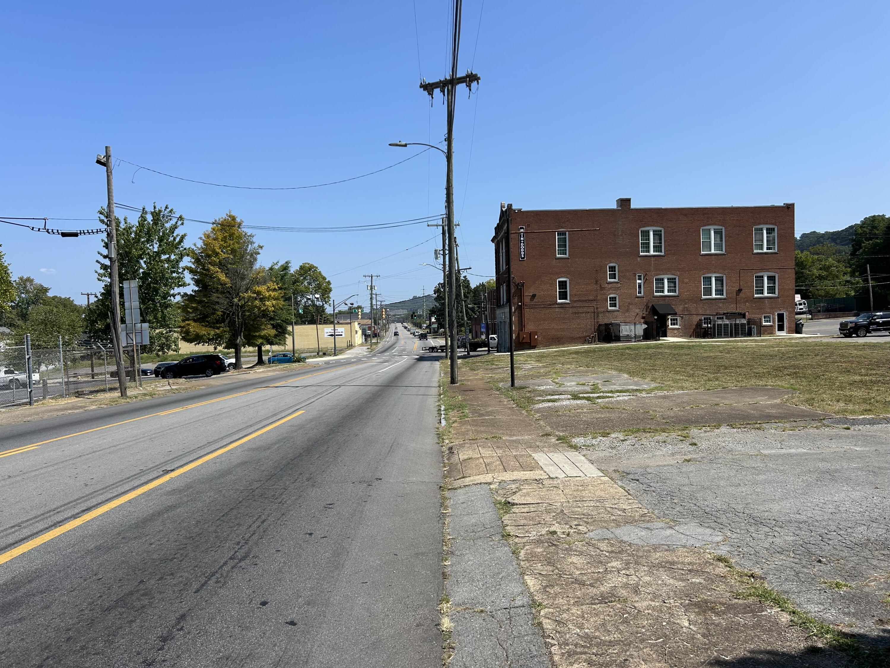 1504 Dodds Avenue, Chattanooga, Tennessee image 4