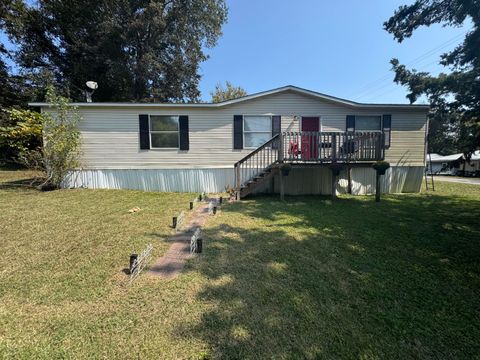 Homes For Sale - 147 Mayberry Street<br/> Harriman, TN 37748