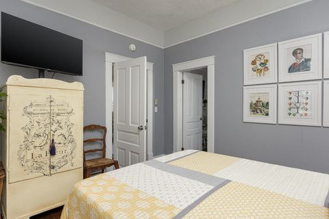 Tiny photo for 5719 Saint Elmo Avenue, Chattanooga, TN 37409 (MLS # 1527949)