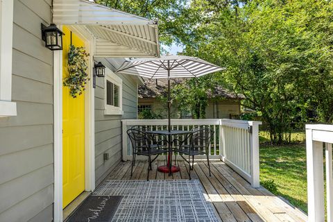 Tiny photo for 5719 Saint Elmo Avenue, Chattanooga, TN 37409 (MLS # 1527949)