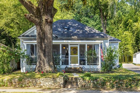 Tiny photo for 5719 Saint Elmo Avenue, Chattanooga, TN 37409 (MLS # 1527949)