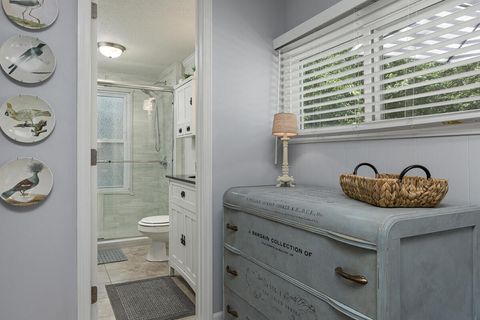 Tiny photo for 5719 Saint Elmo Avenue, Chattanooga, TN 37409 (MLS # 1527949)