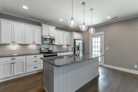 Tiny photo for 8448 Gray Fox Court, Ooltewah, TN 37363 (MLS # 1517388)