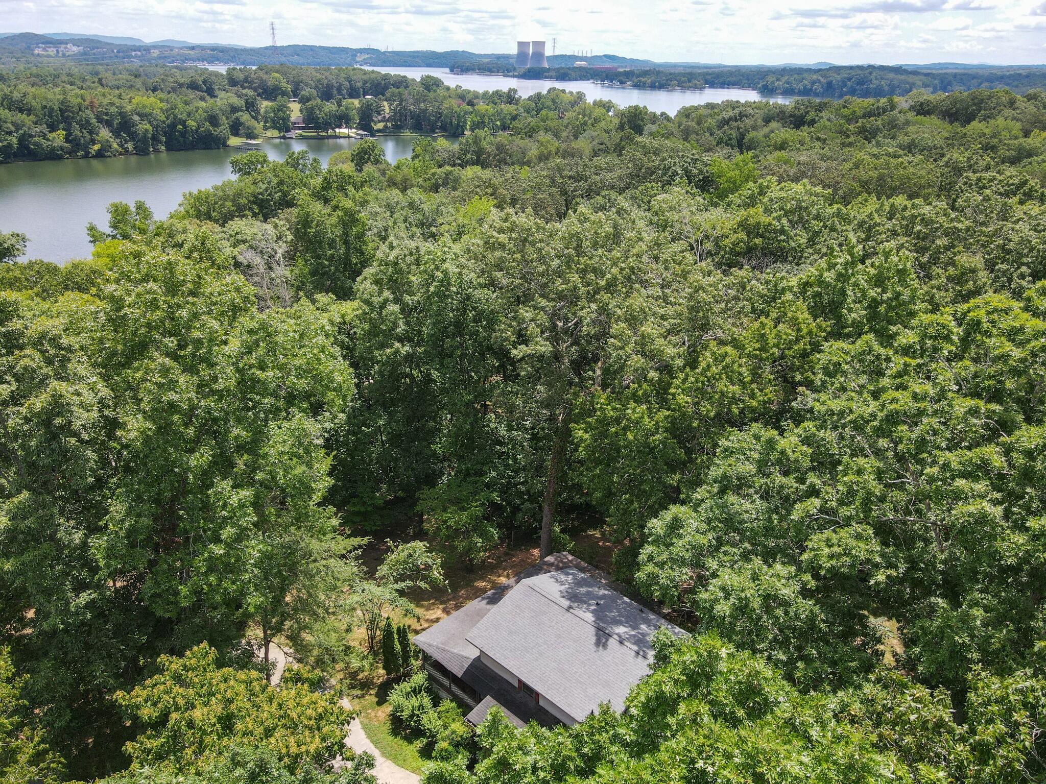6419 Dogwood Drive
