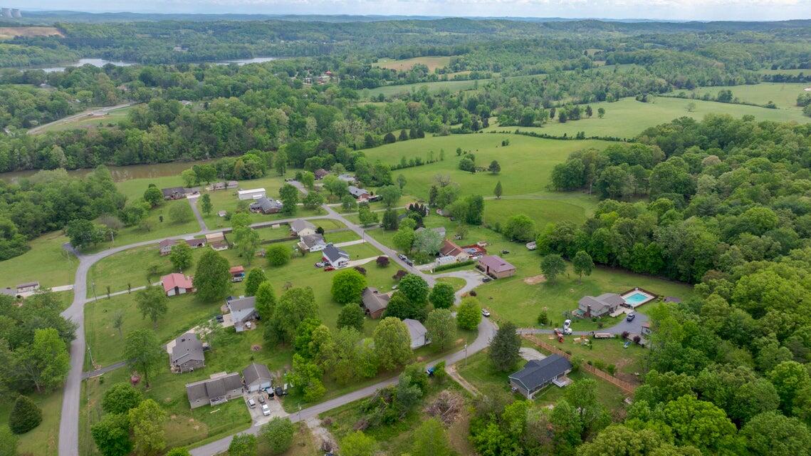 242 Lake Hills Circle, Spring City, Tennessee image 44