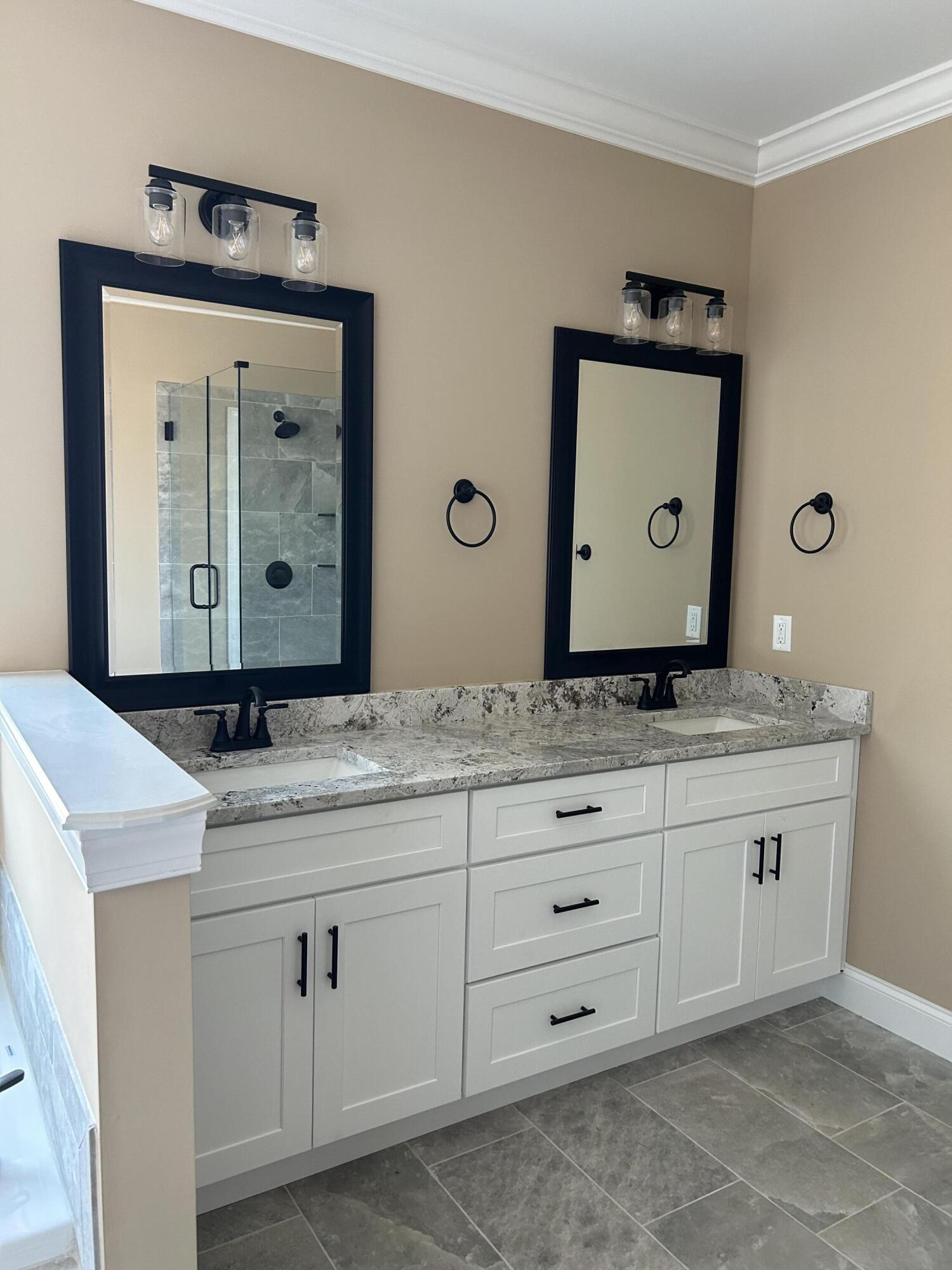 Rock Spring, Georgia 30739, United States, 4 Bedrooms Bedrooms, ,4 BathroomsBathrooms,Residential,Active,36410