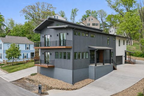 Photo of 509 Eaves Place, Chattanooga, TN 37405 (MLS # 1532238)