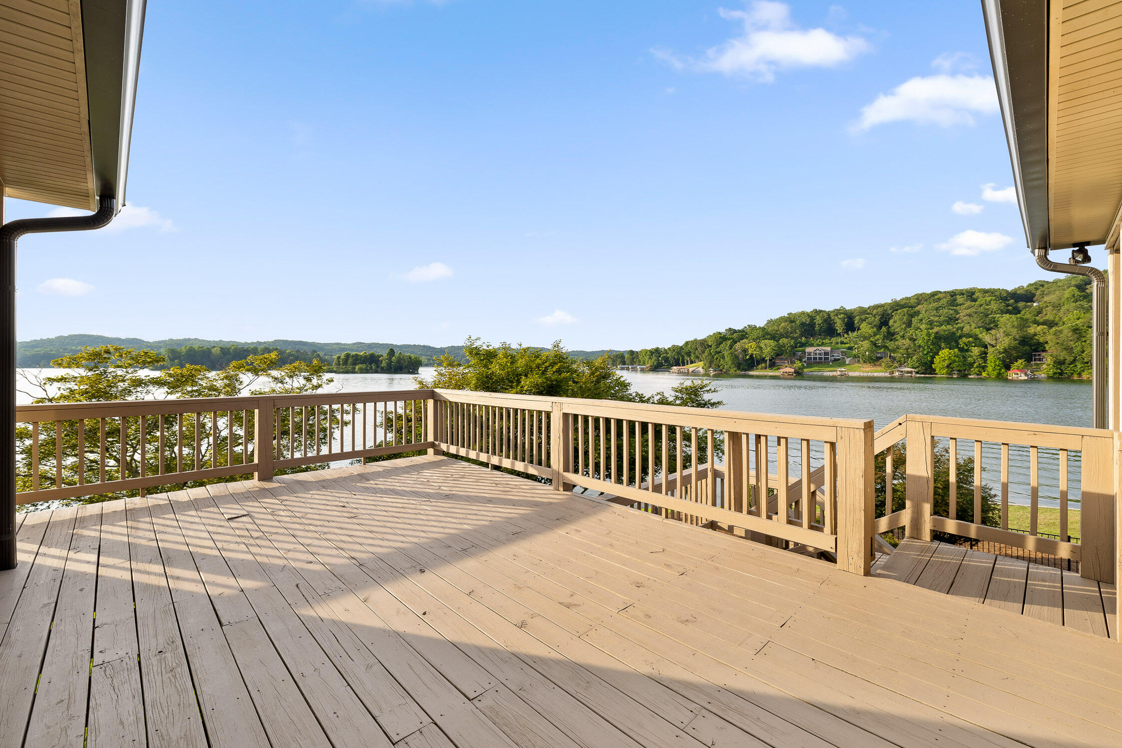 Spring City, Tennessee 37381, United States, 4 Bedrooms Bedrooms, ,4 BathroomsBathrooms,Residential,Active,233576