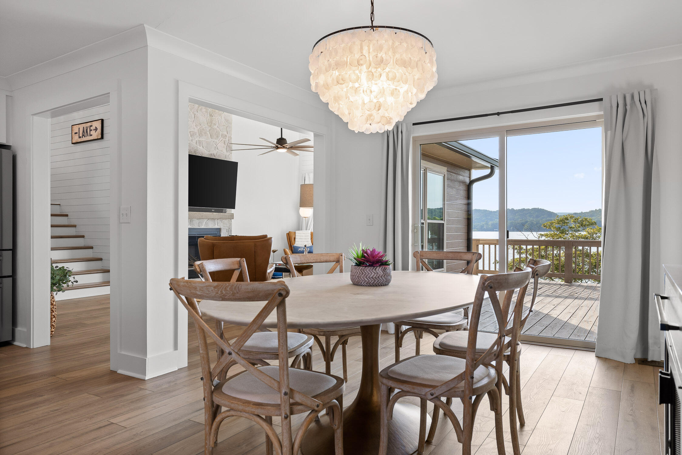 Spring City, Tennessee 37381, United States, 4 Bedrooms Bedrooms, ,4 BathroomsBathrooms,Residential,Active,233576