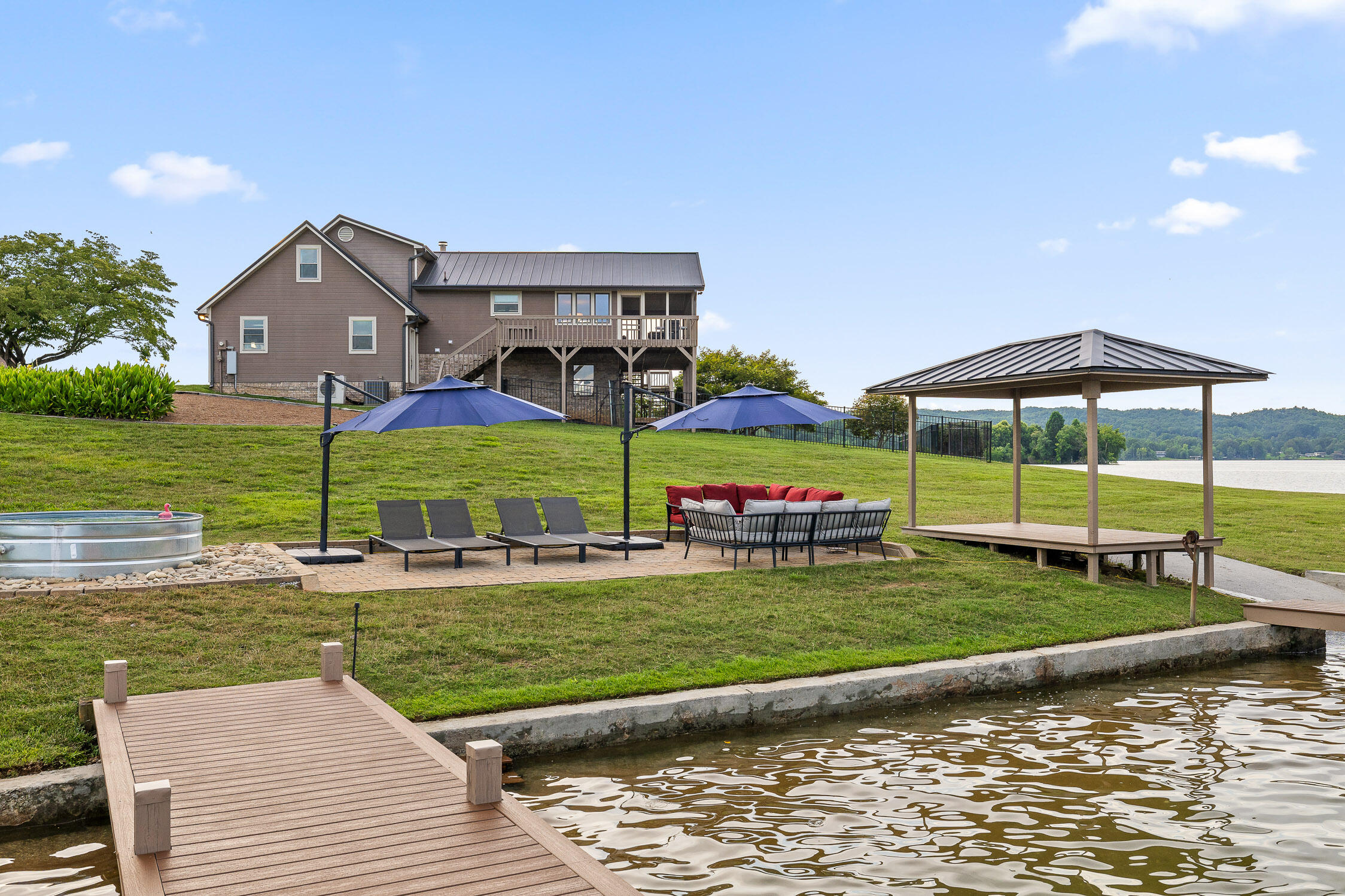 Spring City, Tennessee 37381, United States, 4 Bedrooms Bedrooms, ,4 BathroomsBathrooms,Residential,Active,233576