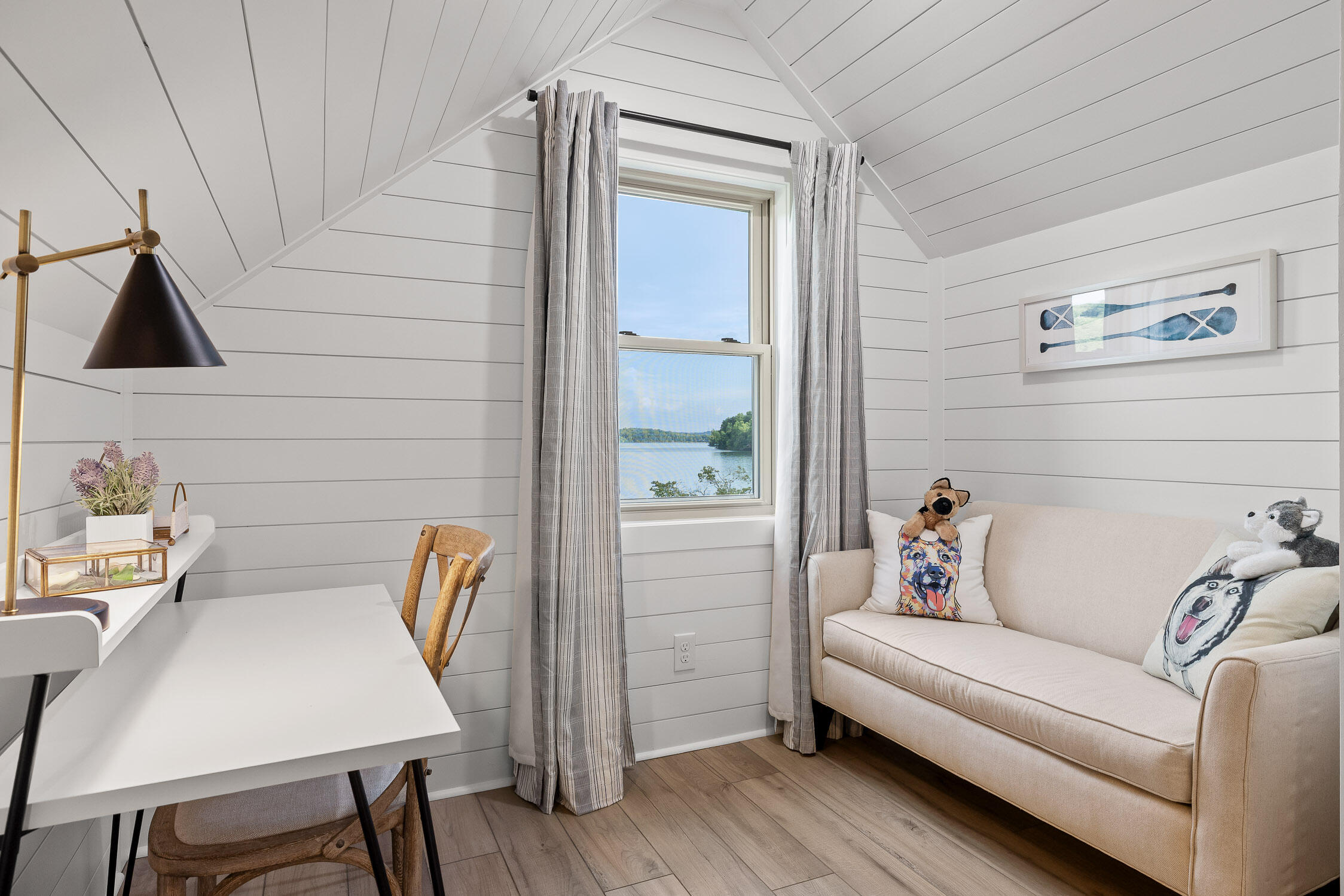 Spring City, Tennessee 37381, United States, 4 Bedrooms Bedrooms, ,4 BathroomsBathrooms,Residential,Active,233576