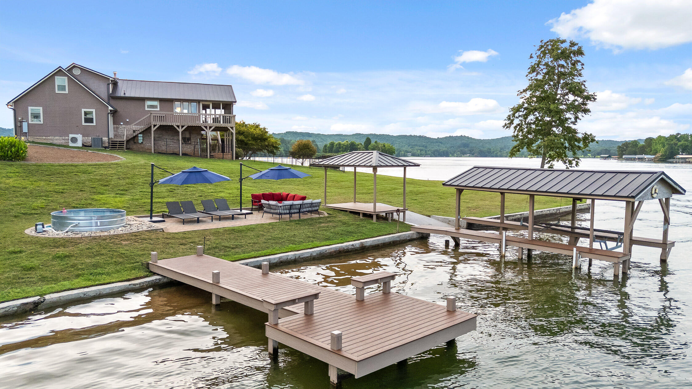 Spring City, Tennessee 37381, United States, 4 Bedrooms Bedrooms, ,4 BathroomsBathrooms,Residential,Active,233576