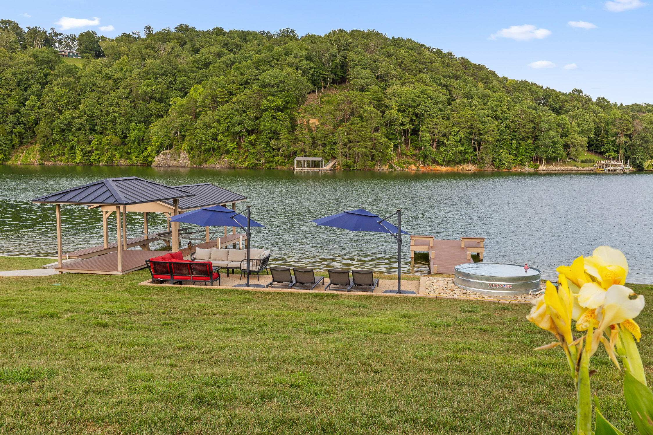 Spring City, Tennessee 37381, United States, 4 Bedrooms Bedrooms, ,4 BathroomsBathrooms,Residential,Active,233576