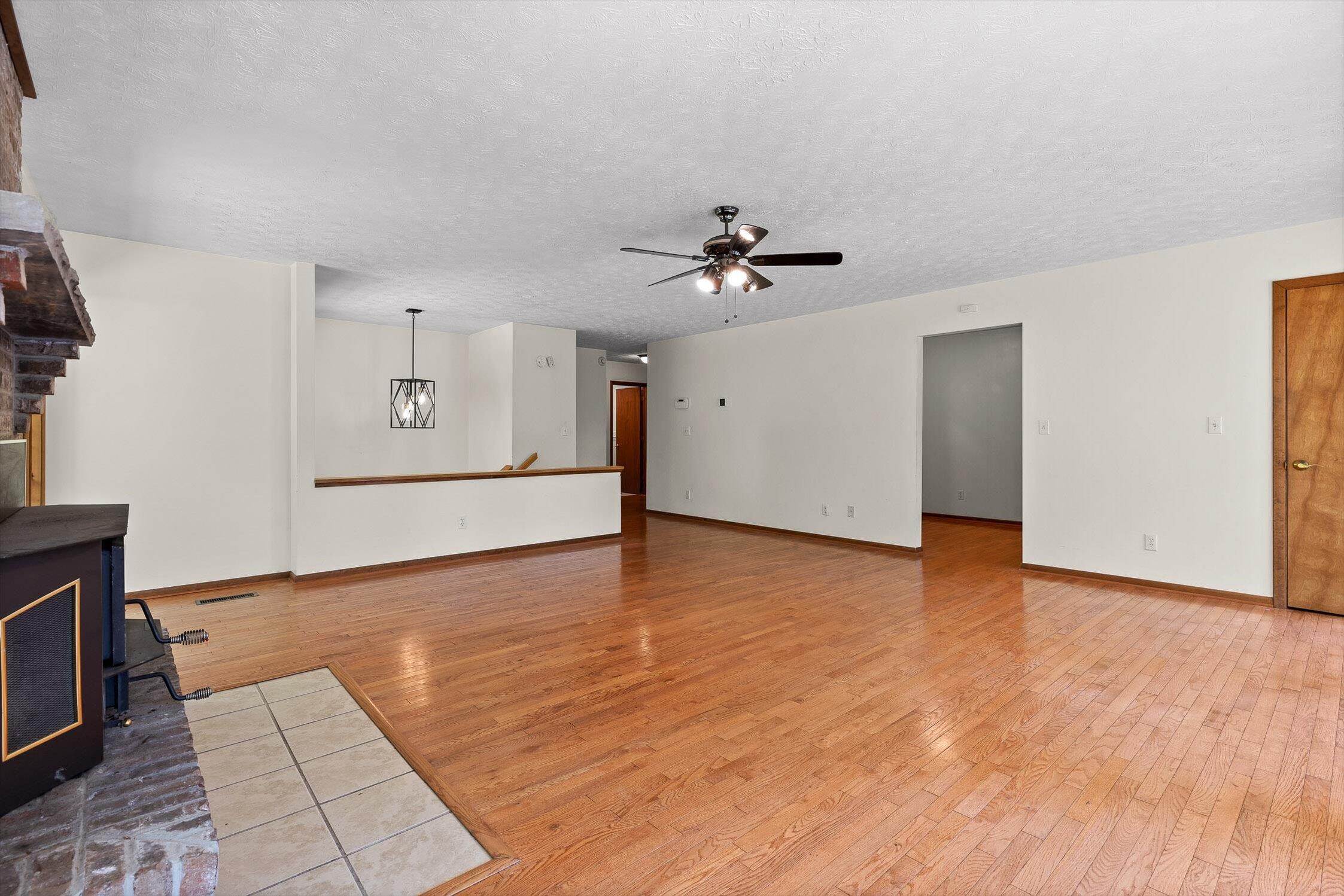 Chattanooga, Tennessee 37405, United States, 4 Bedrooms Bedrooms, ,3 BathroomsBathrooms,Residential,Active,200505