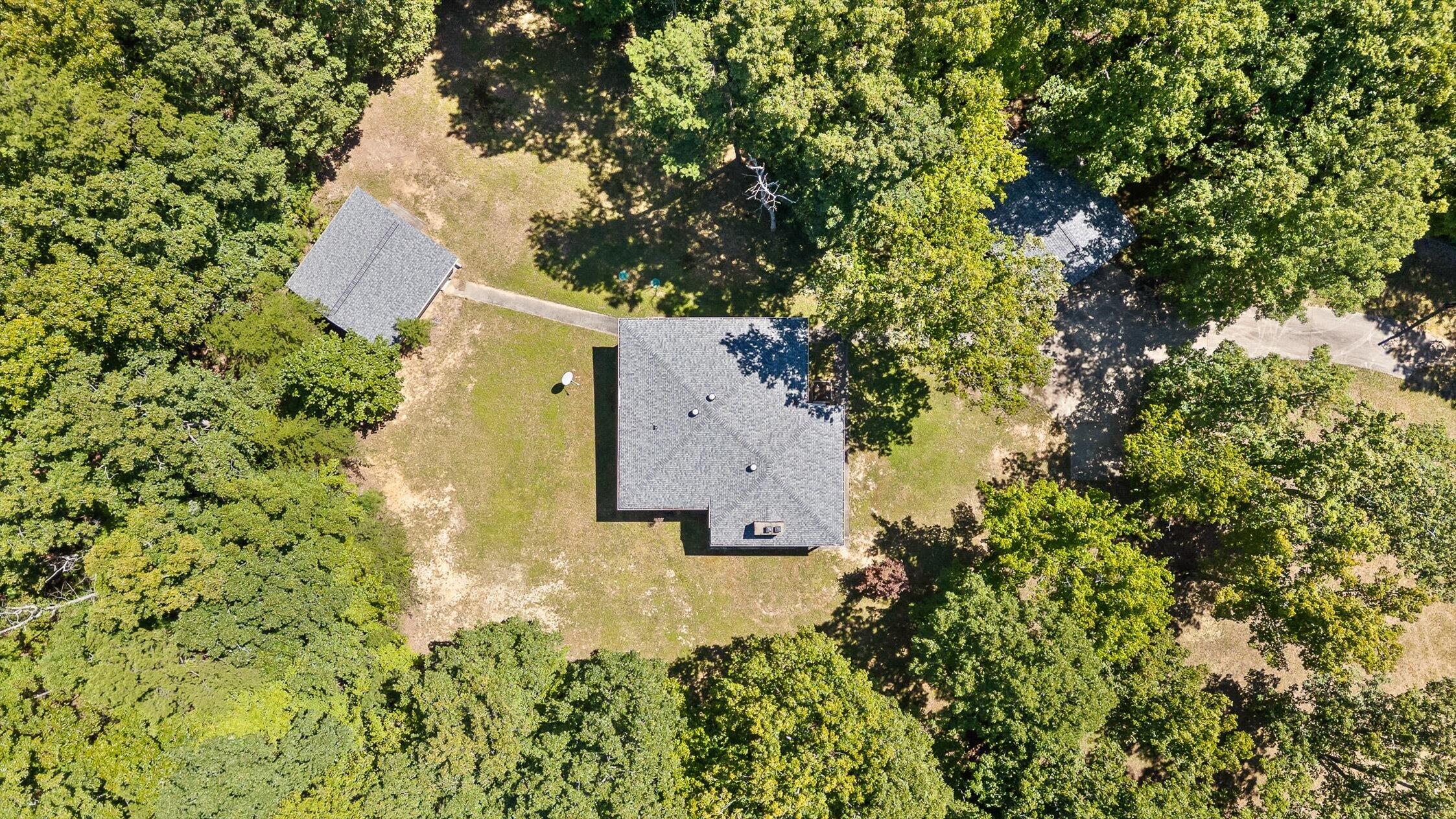 Chattanooga, Tennessee 37405, United States, 4 Bedrooms Bedrooms, ,3 BathroomsBathrooms,Residential,Active,200505