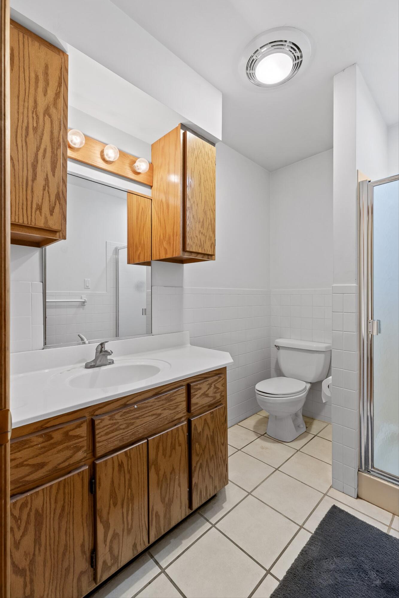 Chattanooga, Tennessee 37405, United States, 4 Bedrooms Bedrooms, ,3 BathroomsBathrooms,Residential,Active,200505