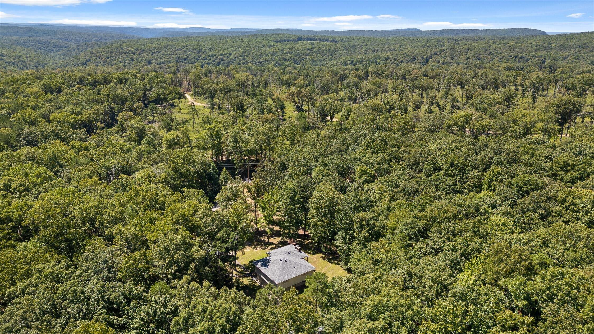 Chattanooga, Tennessee 37405, United States, 4 Bedrooms Bedrooms, ,3 BathroomsBathrooms,Residential,Active,200505