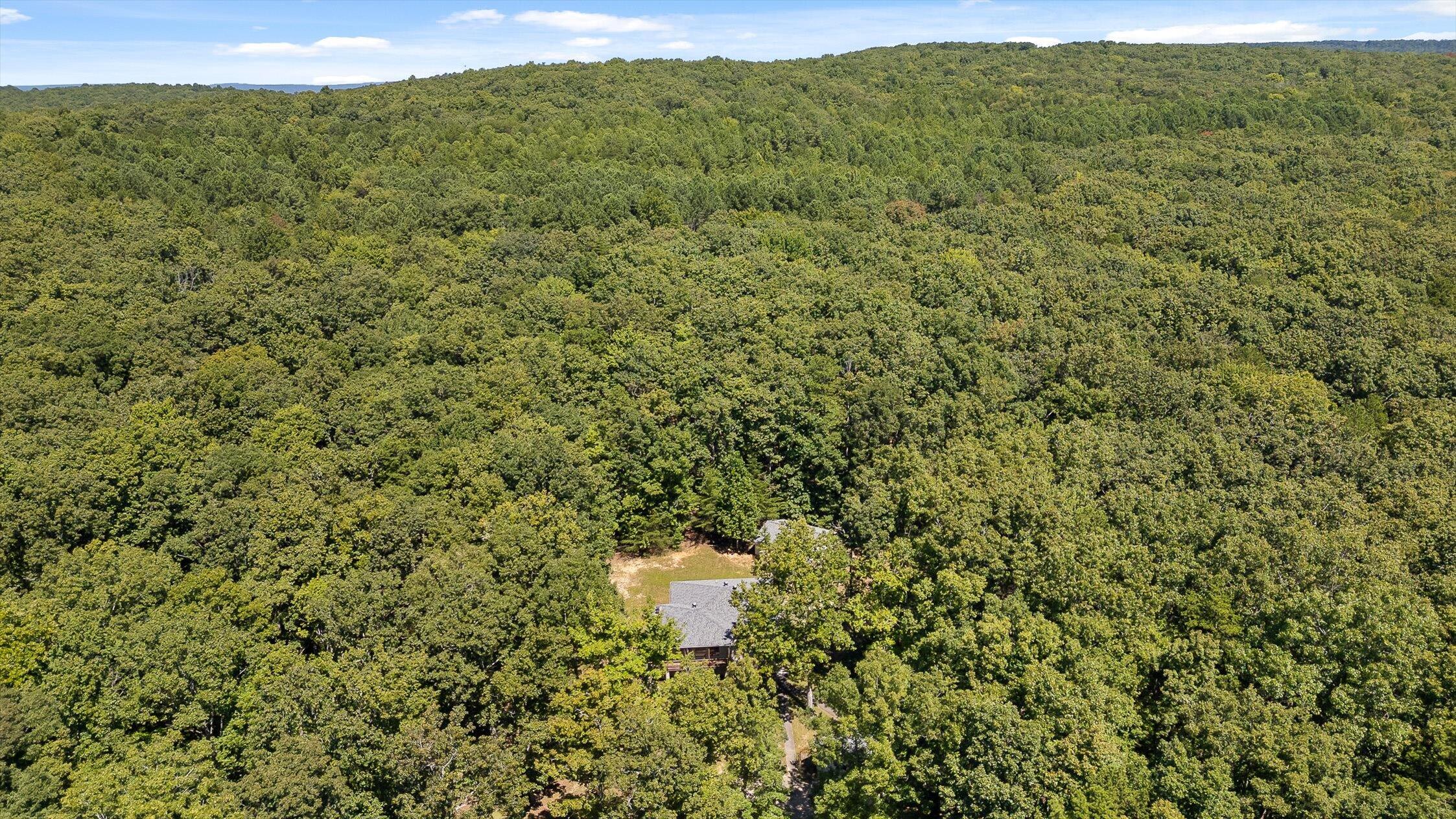 Chattanooga, Tennessee 37405, United States, 4 Bedrooms Bedrooms, ,3 BathroomsBathrooms,Residential,Active,200505