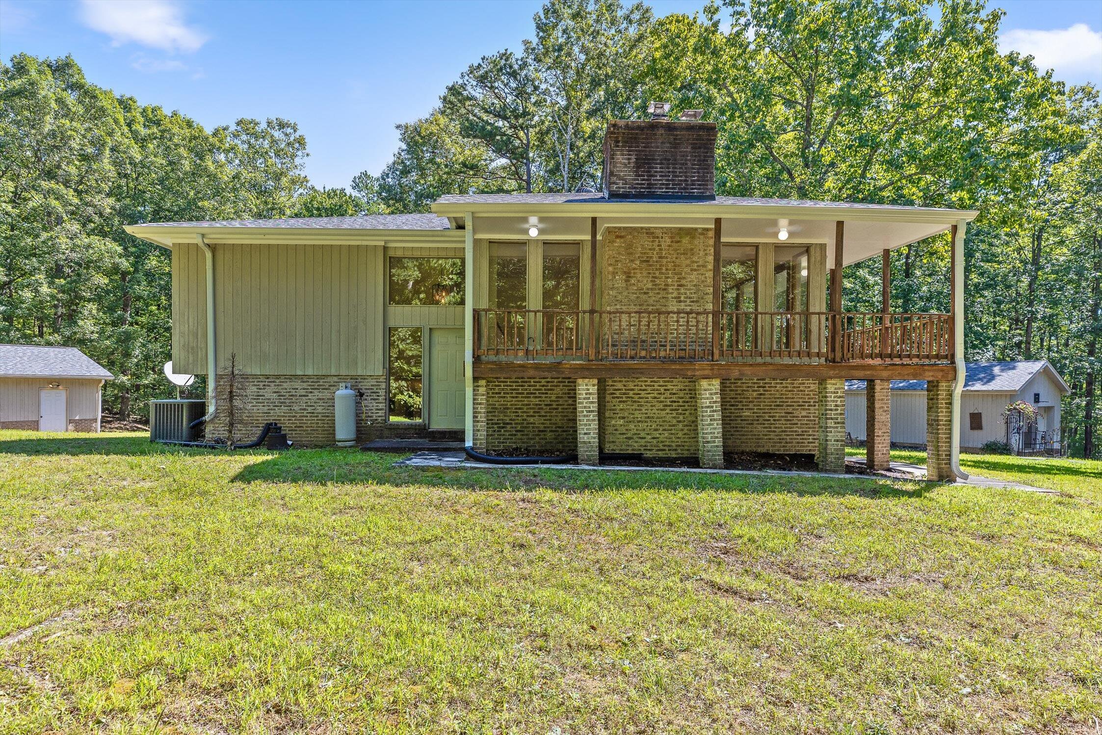 Chattanooga, Tennessee 37405, United States, 4 Bedrooms Bedrooms, ,3 BathroomsBathrooms,Residential,Active,200505