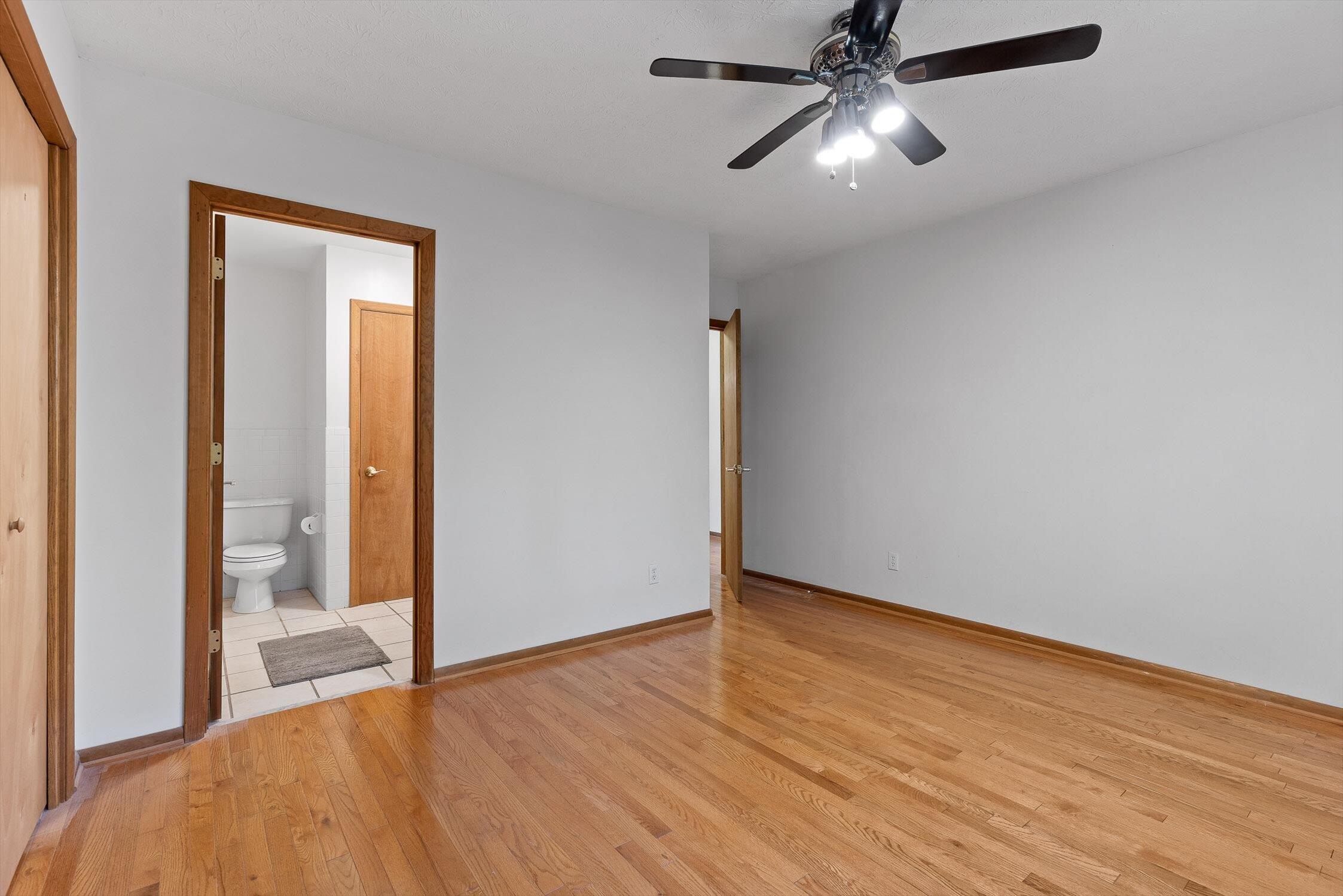 Chattanooga, Tennessee 37405, United States, 4 Bedrooms Bedrooms, ,3 BathroomsBathrooms,Residential,Active,200505