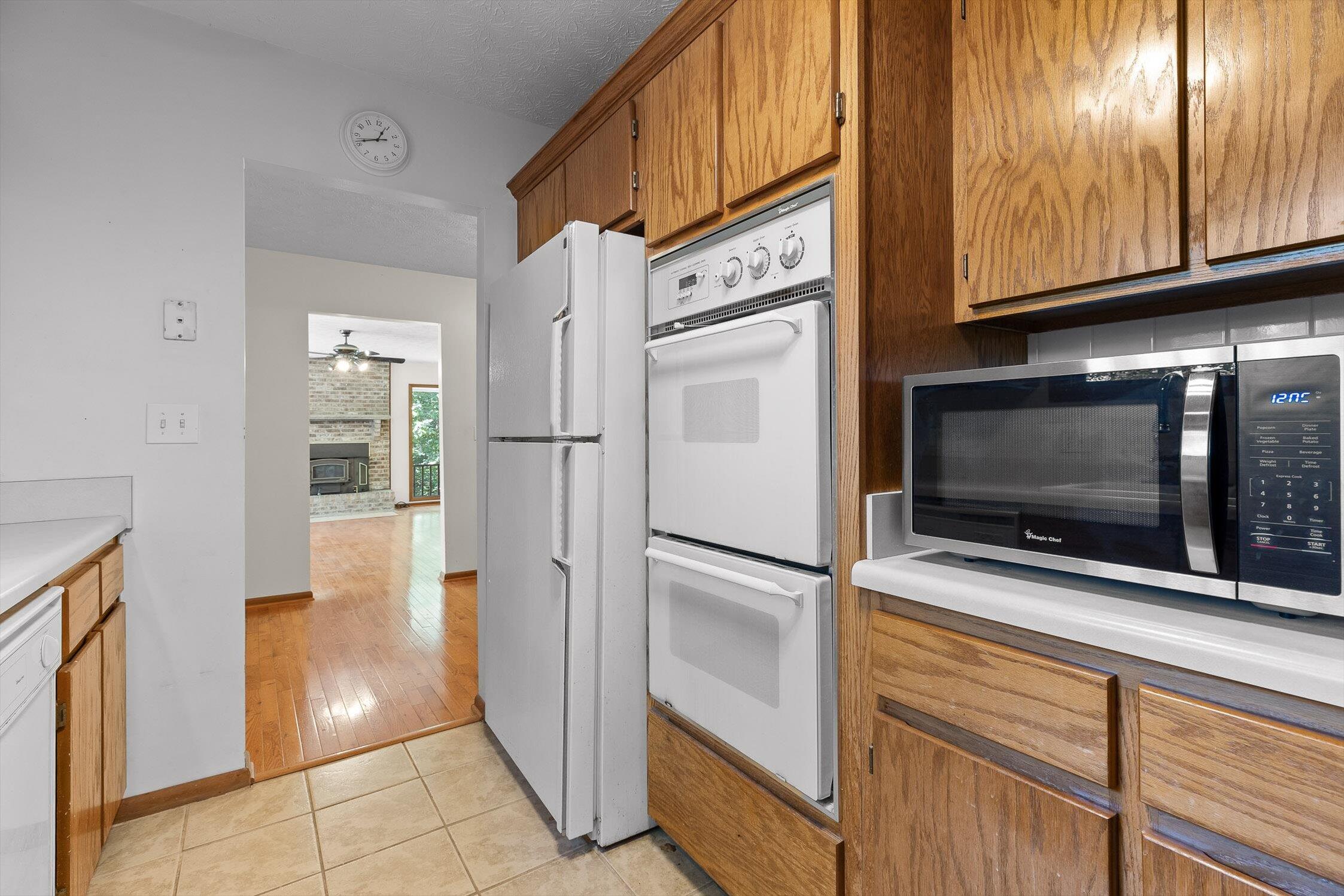 Chattanooga, Tennessee 37405, United States, 4 Bedrooms Bedrooms, ,3 BathroomsBathrooms,Residential,Active,200505